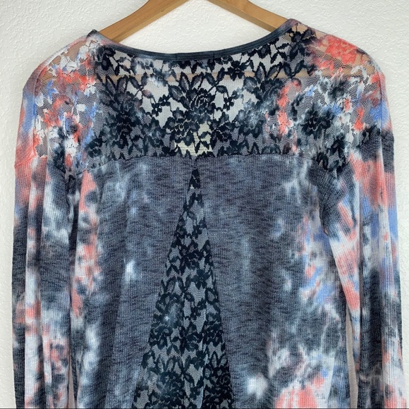 T Party Tie Die High Low Lace Ribbed Thermal Top - Picture 8 of 10